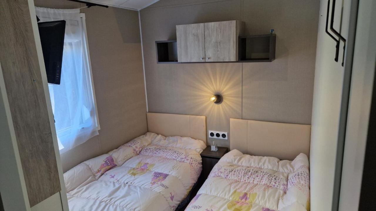 Mobil Home 8 Couchages Dans Camping 4 Etoiles A Pont Aven 29930 Exteriör bild